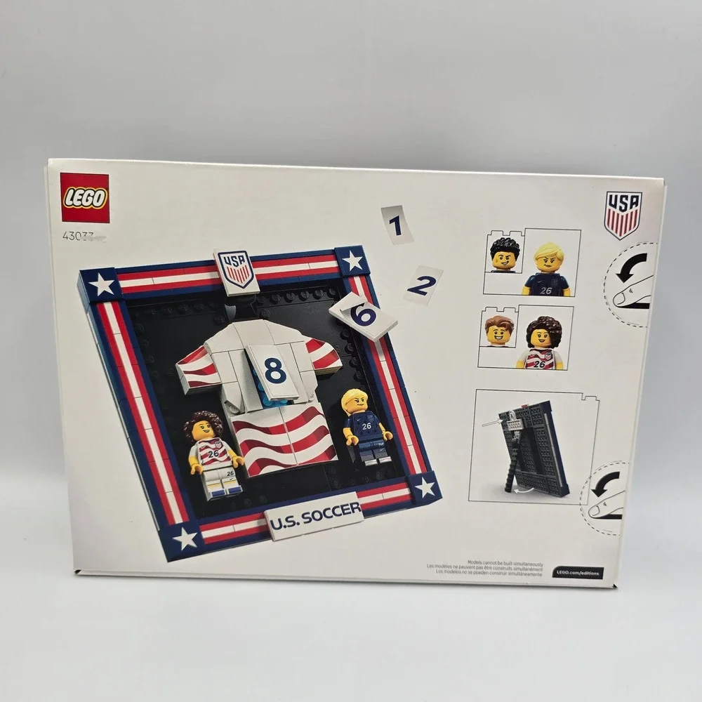 LEGO 43033 2026 U.S. Soccer National Team Jersey 167pc Set 2 Minifigures NEW